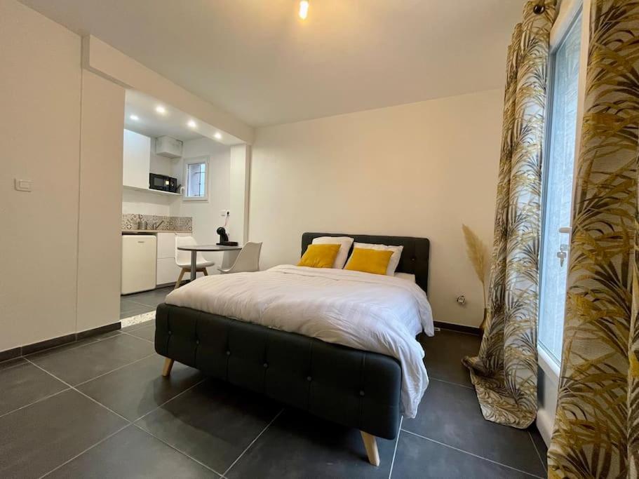 Logement Cosy Cuisine / Terrasse / Bbq Ollioules Exterior foto